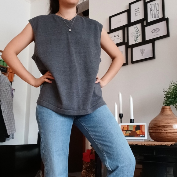 Geoffrey Beene Sweaters - ⚡️SALE⚡️🌱Host Pick🌱Vintage Geoffrey Beene 100% Cotton Gray Sweater Vest